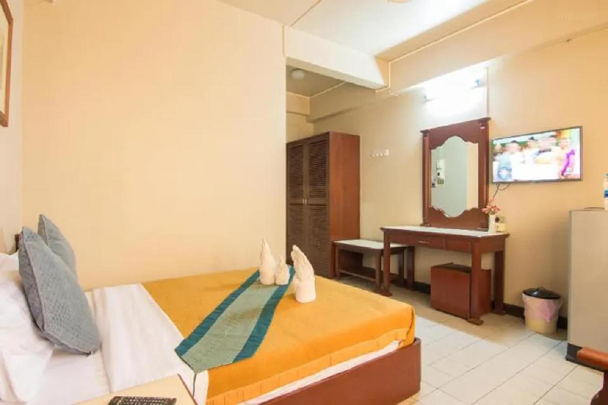 Khelang Nakorn Hotel Lampang Exterior photo