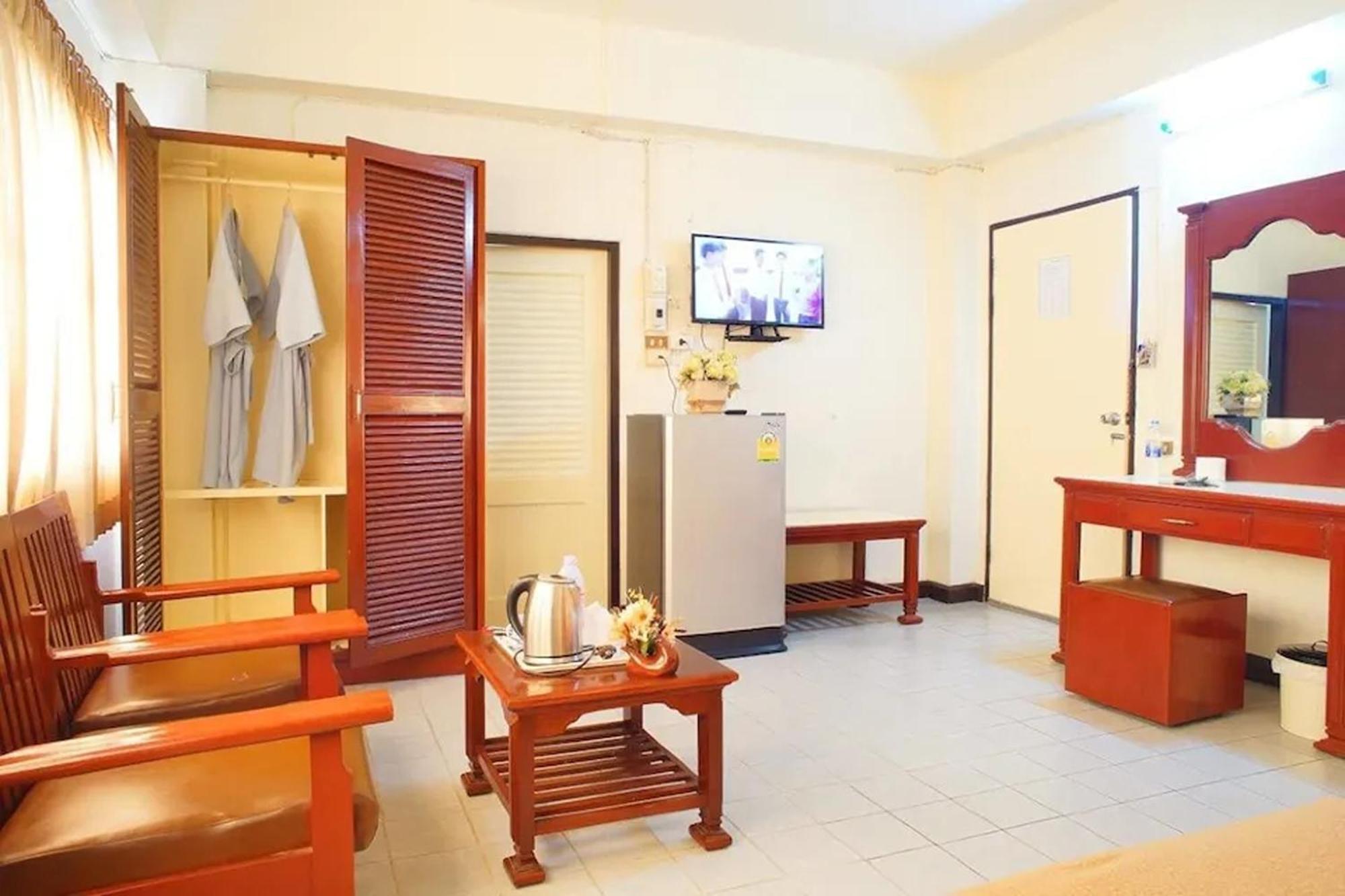 Khelang Nakorn Hotel Lampang Exterior photo